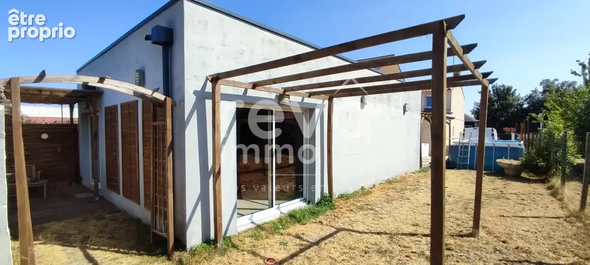 Bourg, proche commodites - photo 13