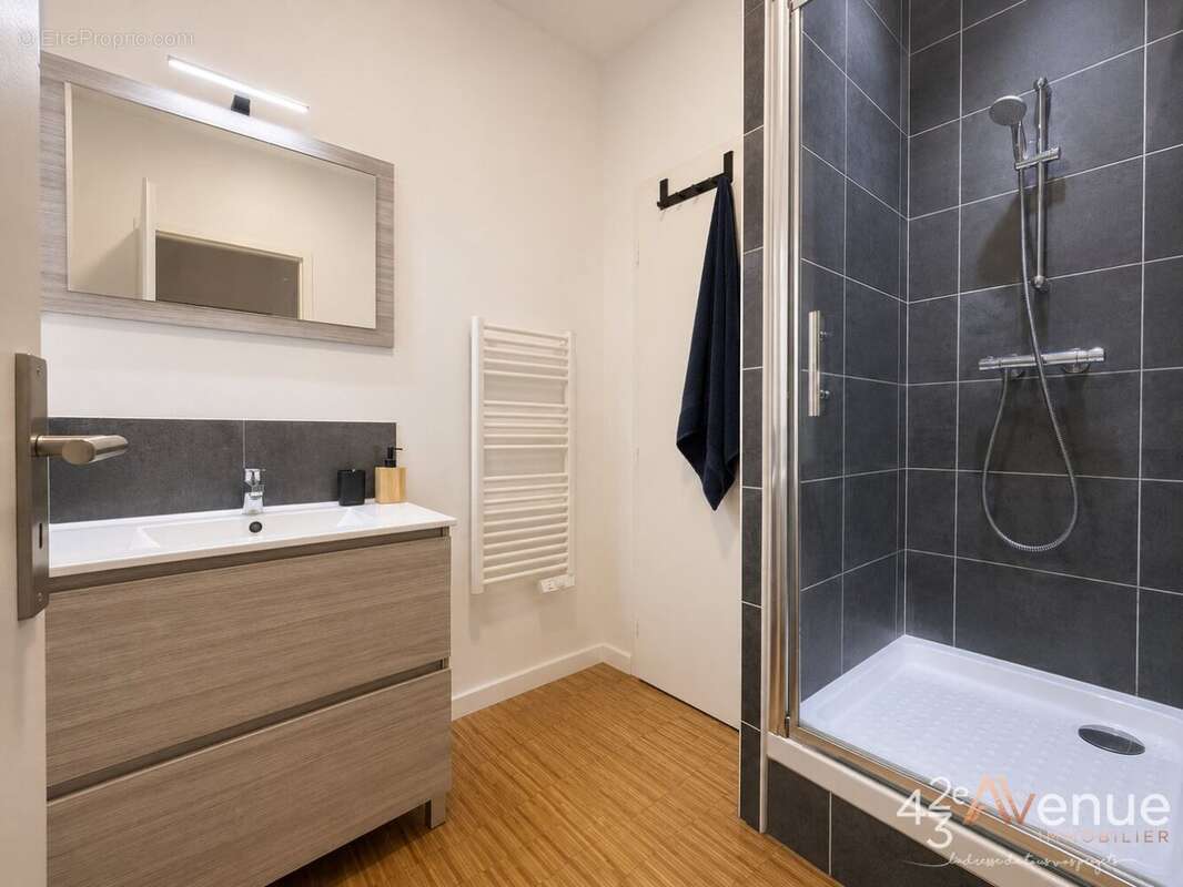 Appartement à SAINT-ETIENNE