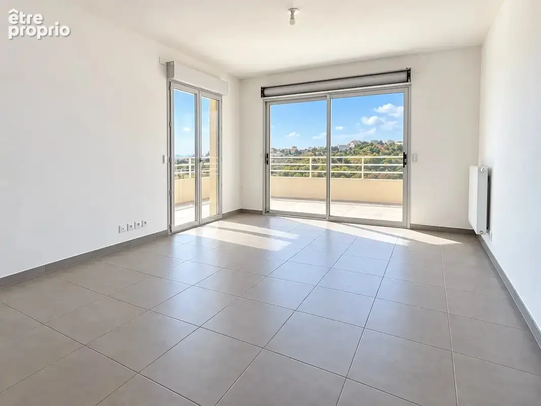 Nice – dernier étage – 2 pièces avec terrasse & vue mer dégagée - photo 2