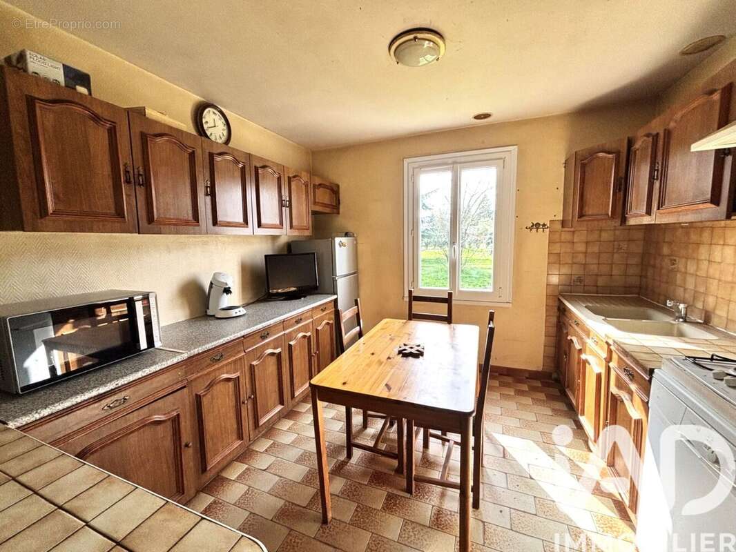 Photo 2 - Maison à SAINT-DENIS-DE-PILE