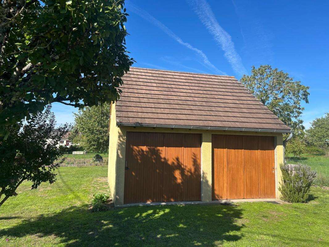 Maison à SAINT-MARCEL