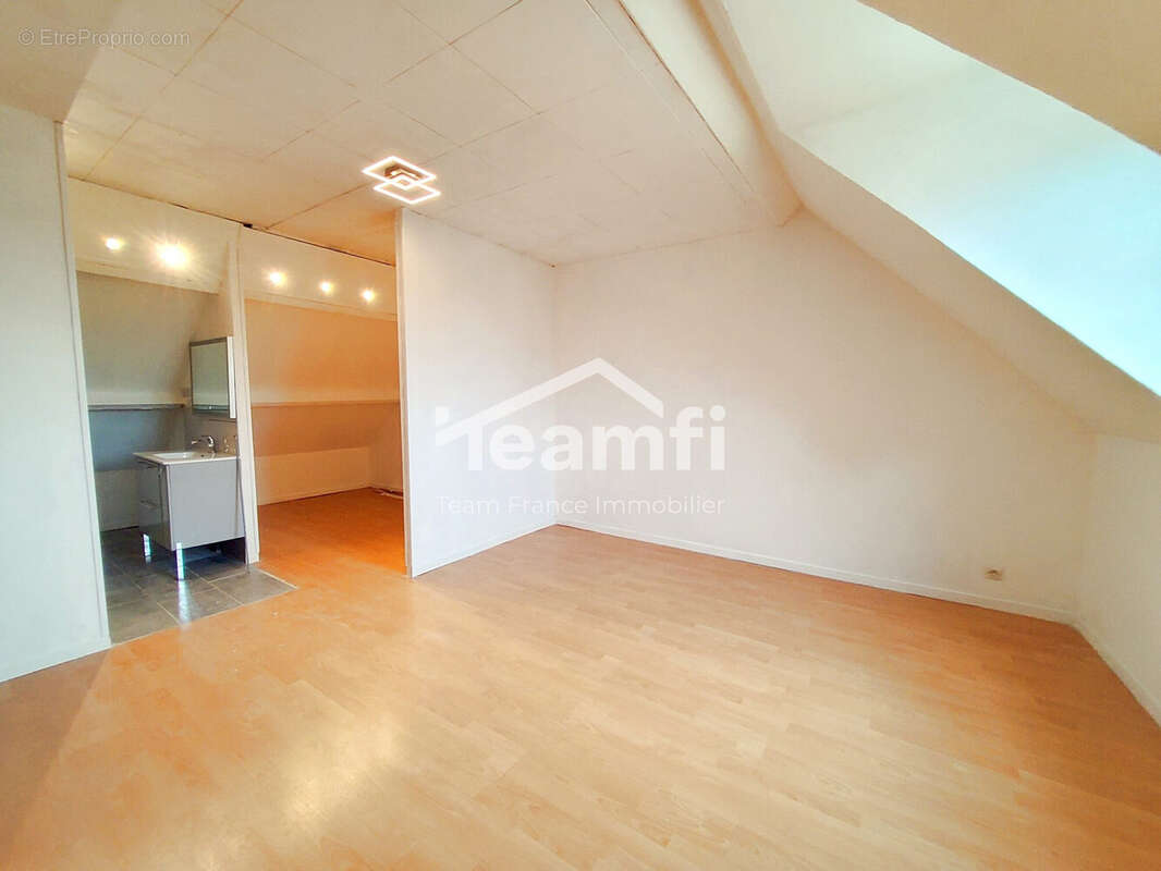 Maison 162 m² à Orcemont  - photo 9