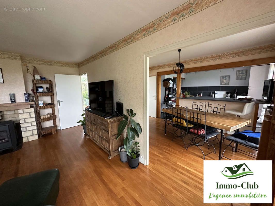 Maison à CHATEAU-CHINON(VILLE)