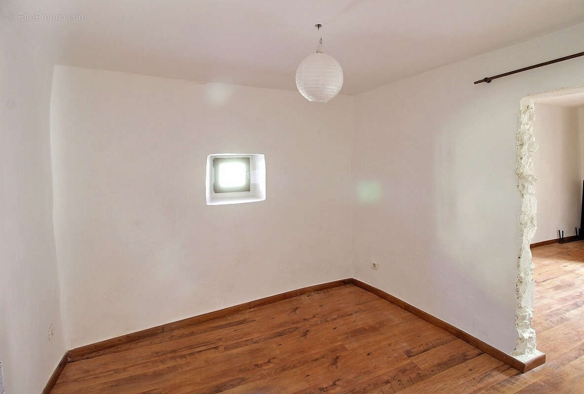 Maison à SAINT-MARTIN-DE-LONDRES