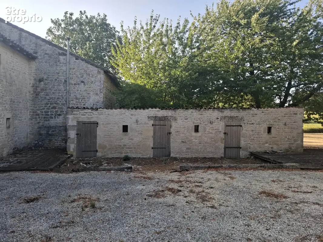Maison magnifiquement rénovée - une combinaison parfaite de confort moderne et de caractère traditionnel - photo 16