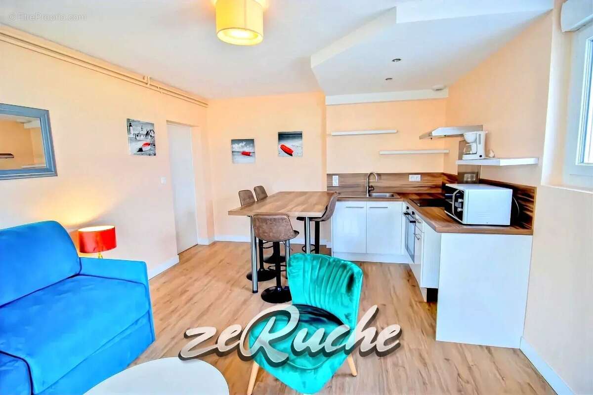 Maison à SAINT-COME-DE-FRESNE