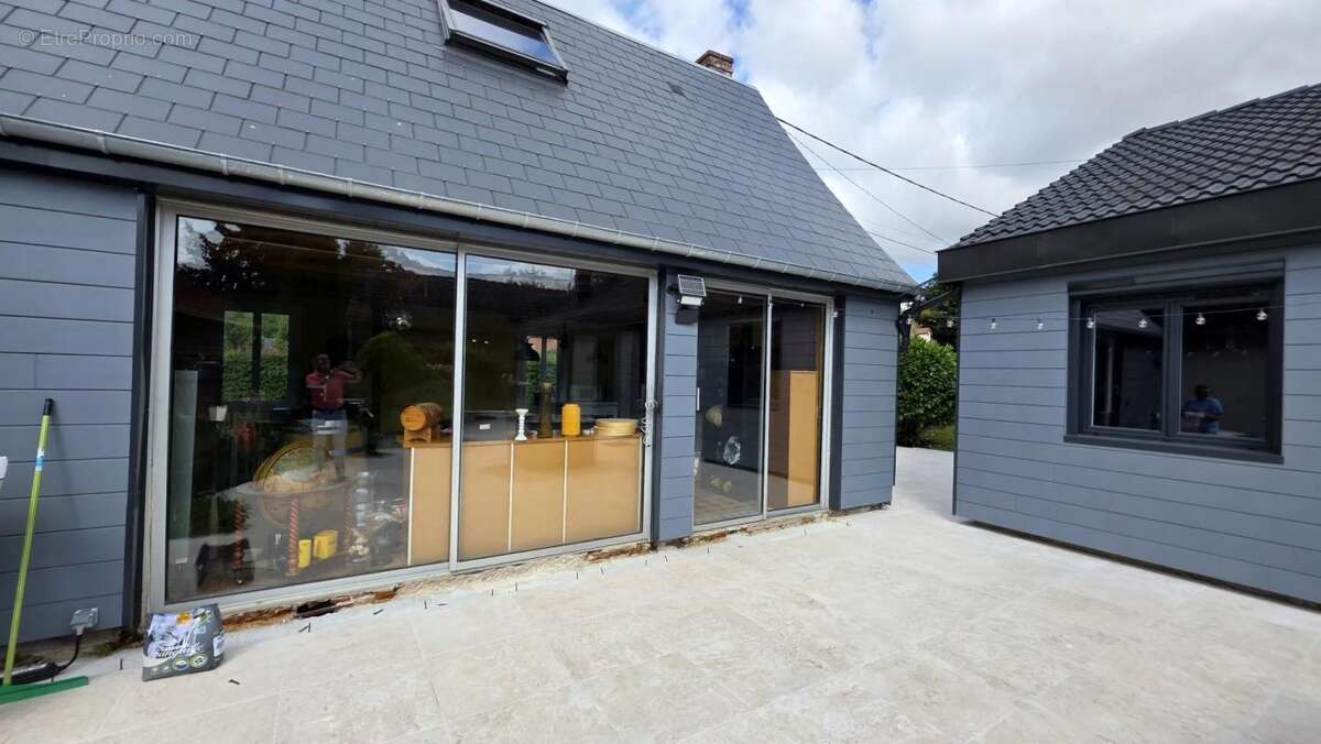 Maison à FONTAINE-LAVAGANNE