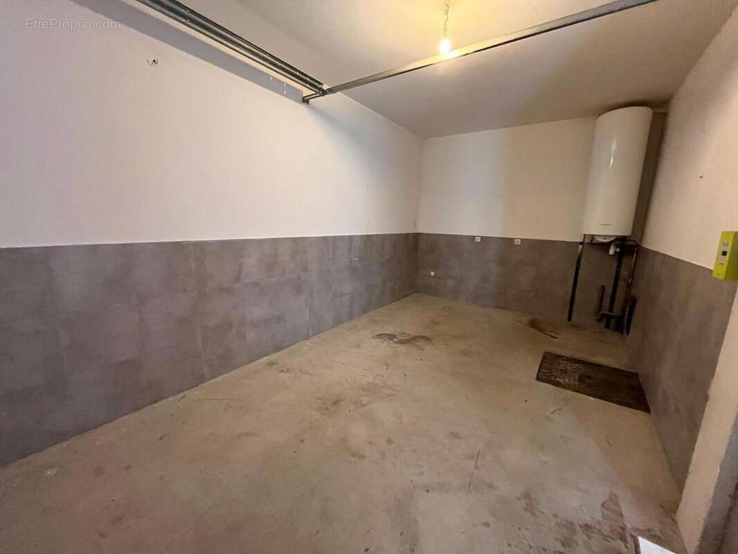   - Maison à TOULOUGES