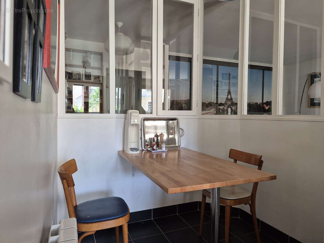 Appartement à LA GARENNE-COLOMBES