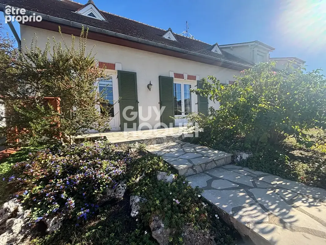 Maison familiale 4pieces à fleury-les-aubrais (45400) - photo 2