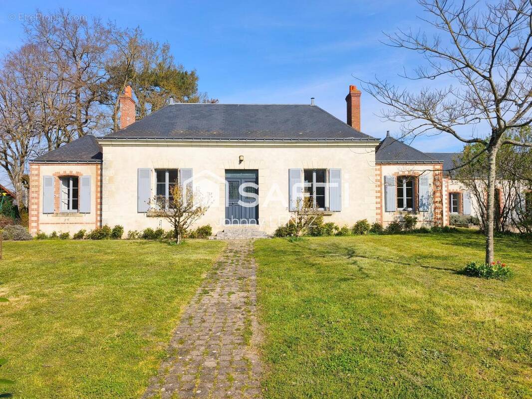 Photo 1 - Maison à ARTANNES-SUR-INDRE