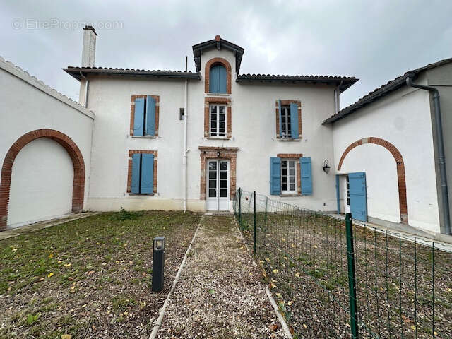 Appartement à DREMIL-LAFAGE