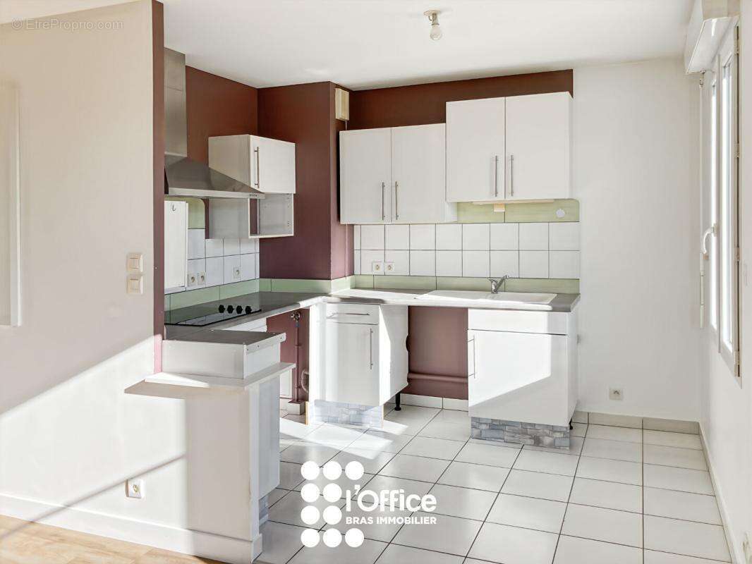 Appartement Les Sables D Olonne 4 pièce(s) 75 m2 - photo 4
