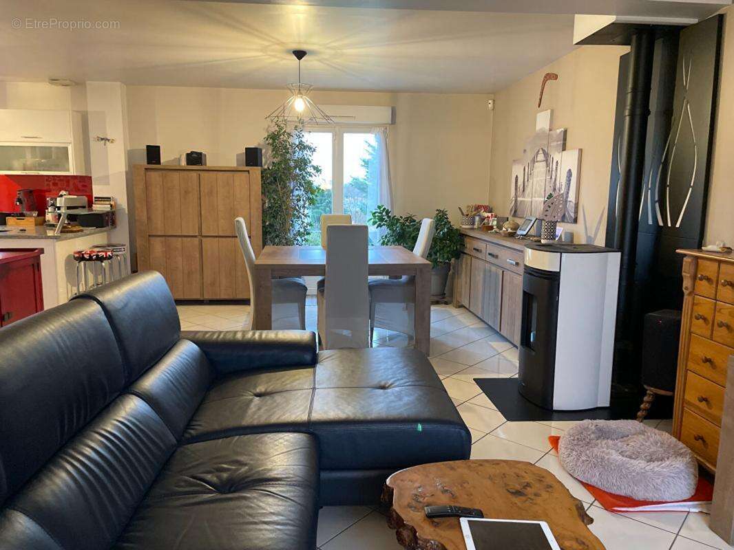 Maison à MAREUIL-LES-MEAUX