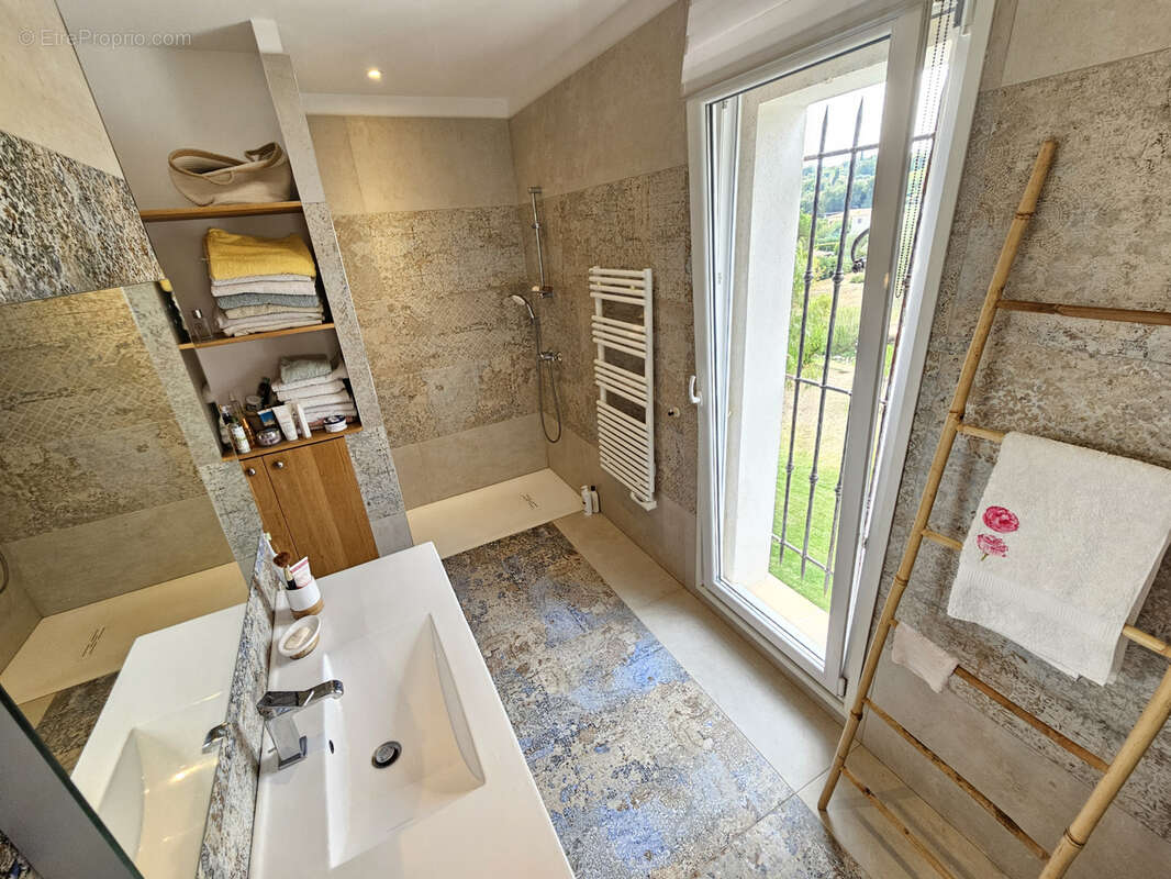 Maison à SAINT-JEANNET