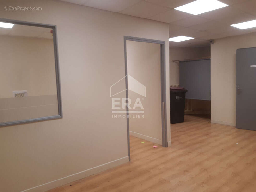 Autre à SAINT-QUENTIN