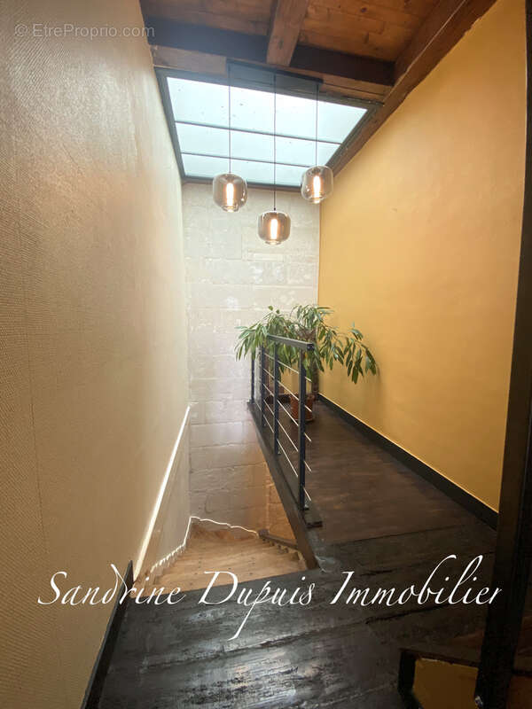 SAINTES : Propriété de charme 6 chambres - photo 15
