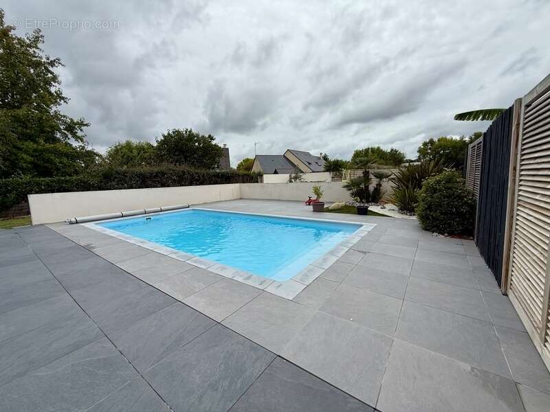 Maison à VILLEVEQUE