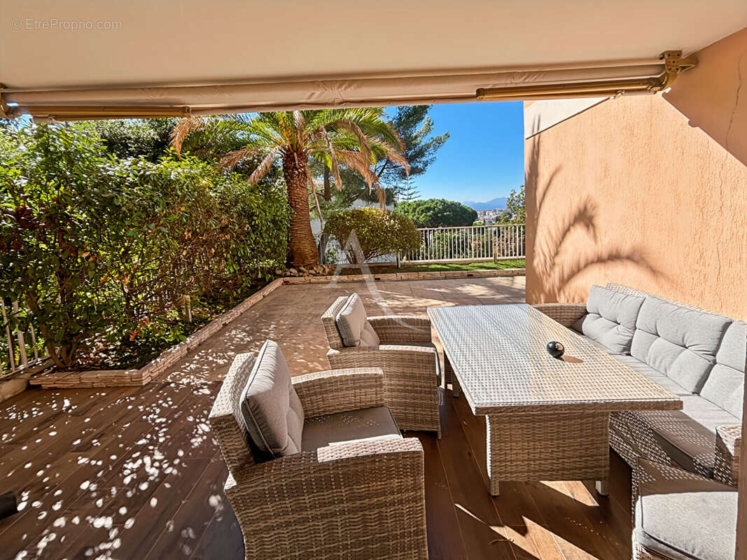 Appartement à LE CANNET