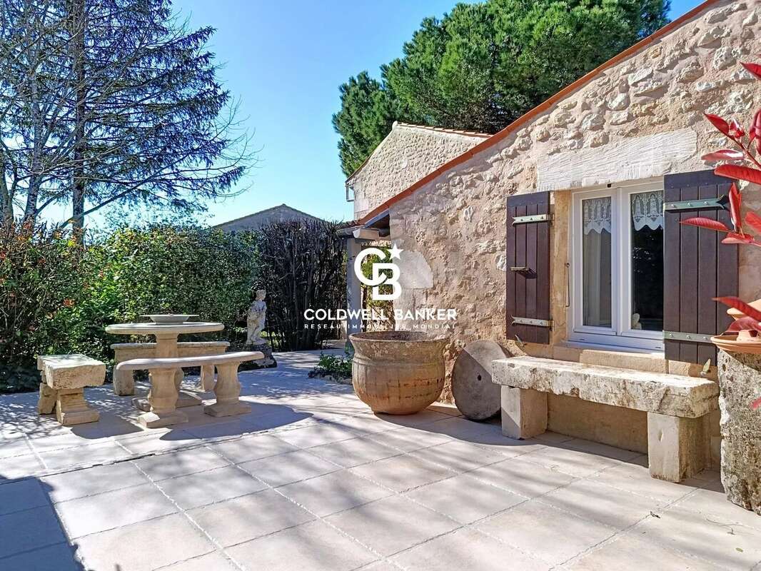 Maison à BUSSAC-SUR-CHARENTE