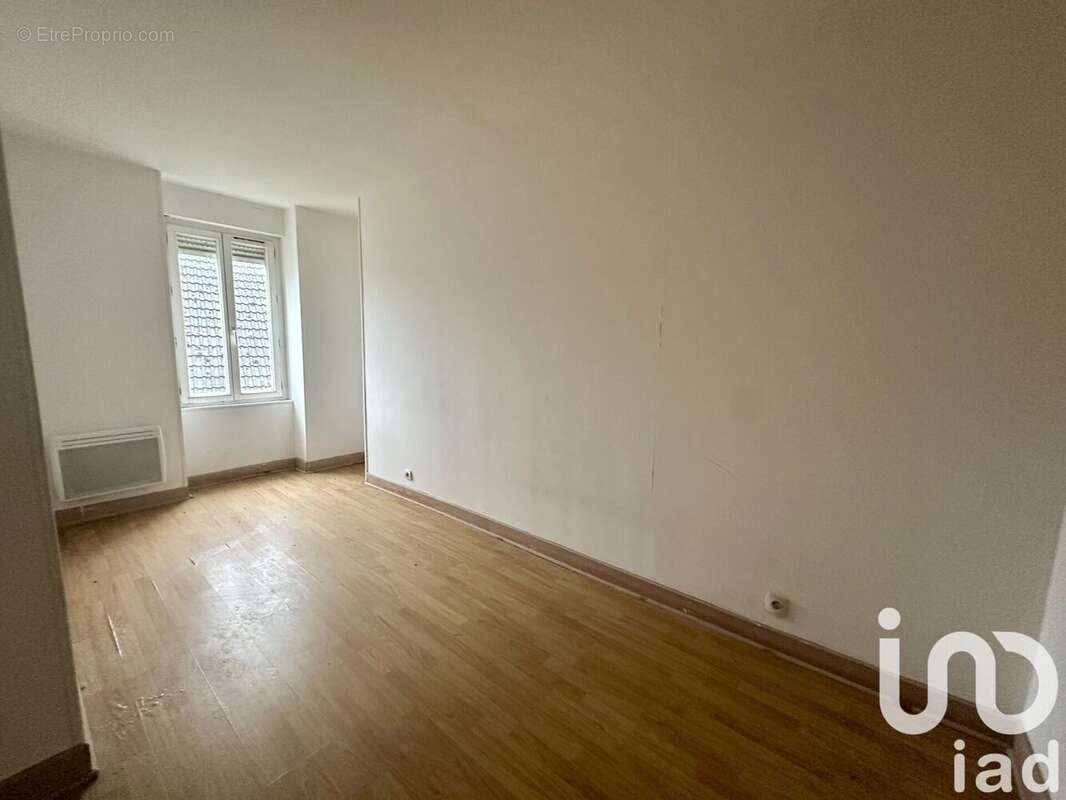 Appartement 250 m² à Vierzon  - photo 9