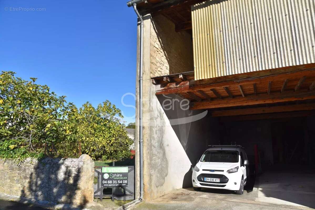 Commerce à VILLELONGUE-D&#039;AUDE