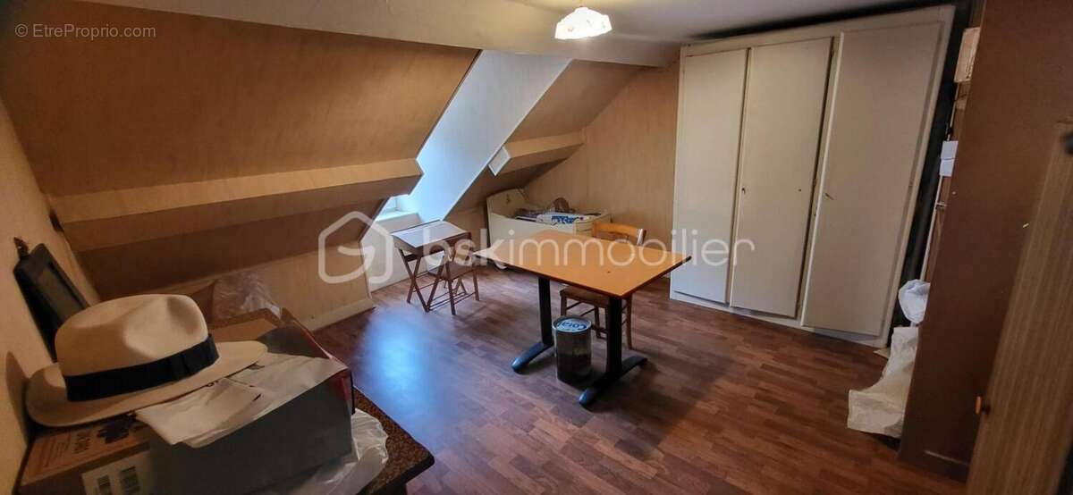 Maison à LANDELLES-ET-COUPIGNY