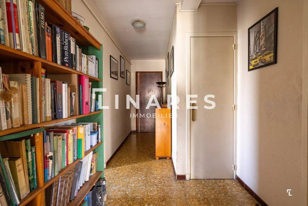 Appartement à MARSEILLE-5E