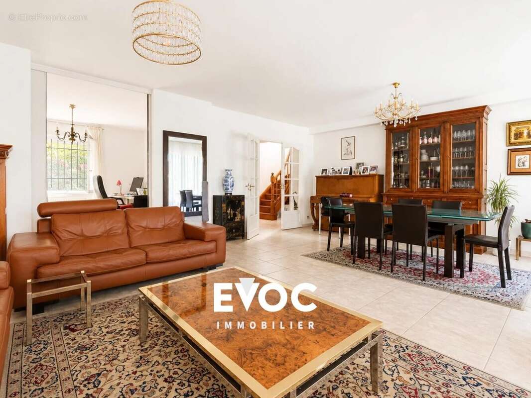Vente - Montpellier - Grande maison familiale avec piscine - photo 4