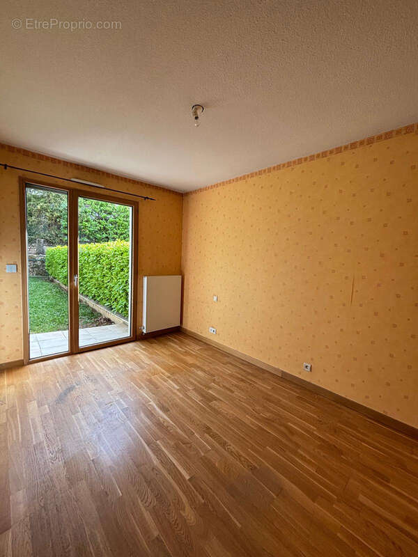Appartement à LIMAS