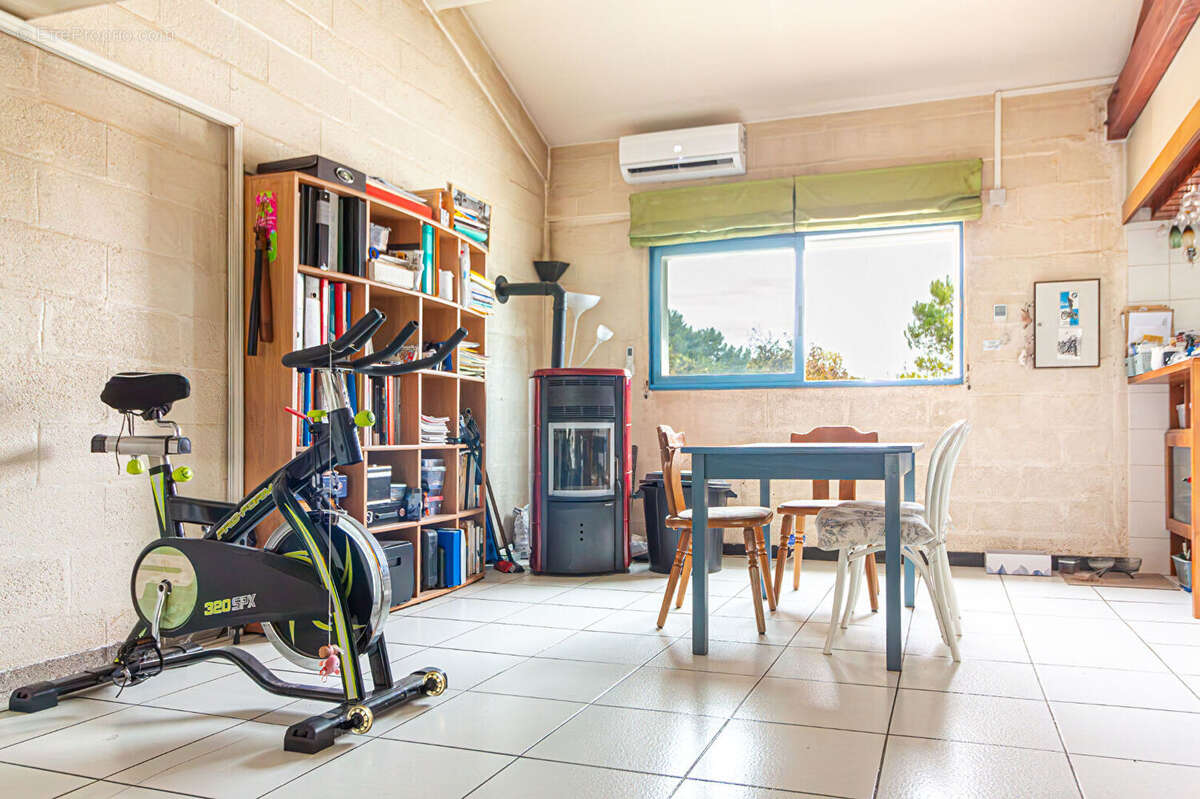 Commerce à GARDANNE