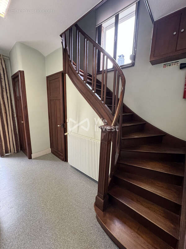 Maison à AVESNES-SUR-HELPE