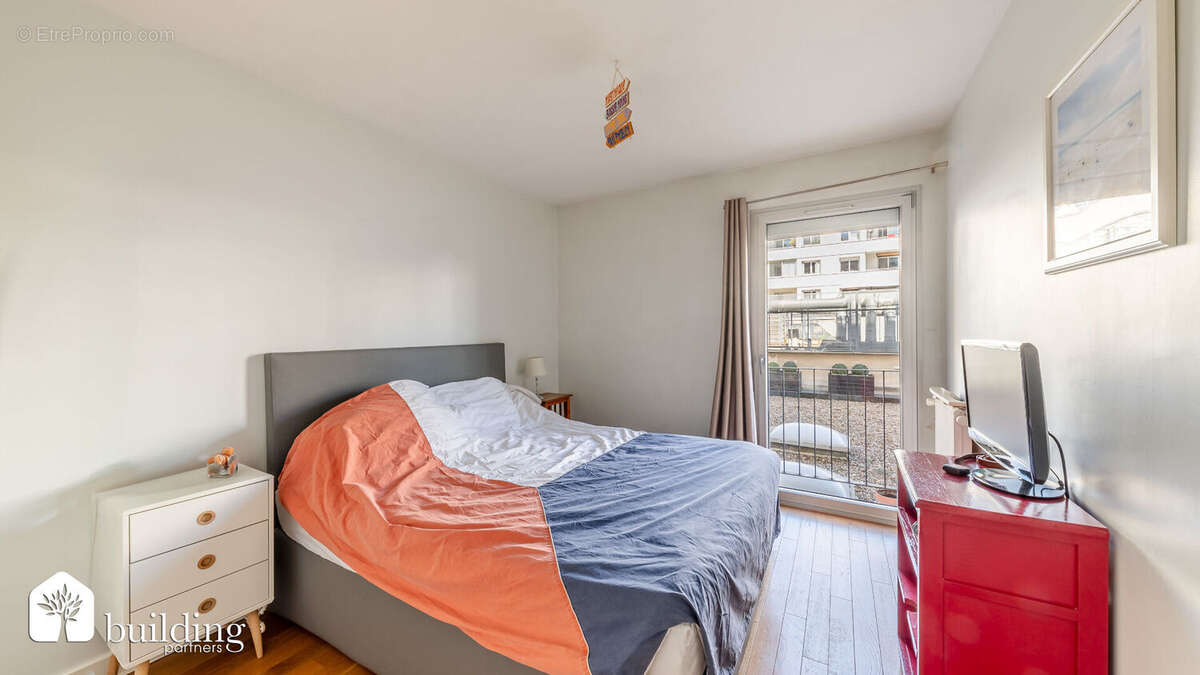 A vendre - Levallois-Perret - Anatole France - Appartement 3 pièces de 60.07m² avec balcon de 5m2 - photo 5