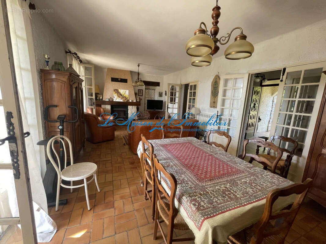 Boisset et Gaujac, maison de 168 m2 avec piscine sur 3190 m2 de terrain - photo 6