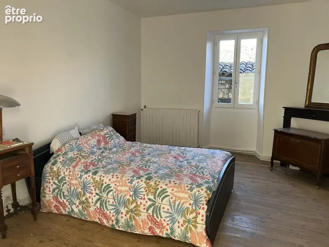 Maison en pierres entièrement rénovée dans village historique - photo 11