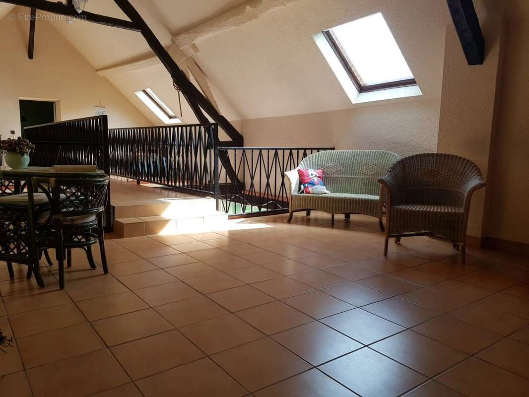 Maison à EGREVILLE