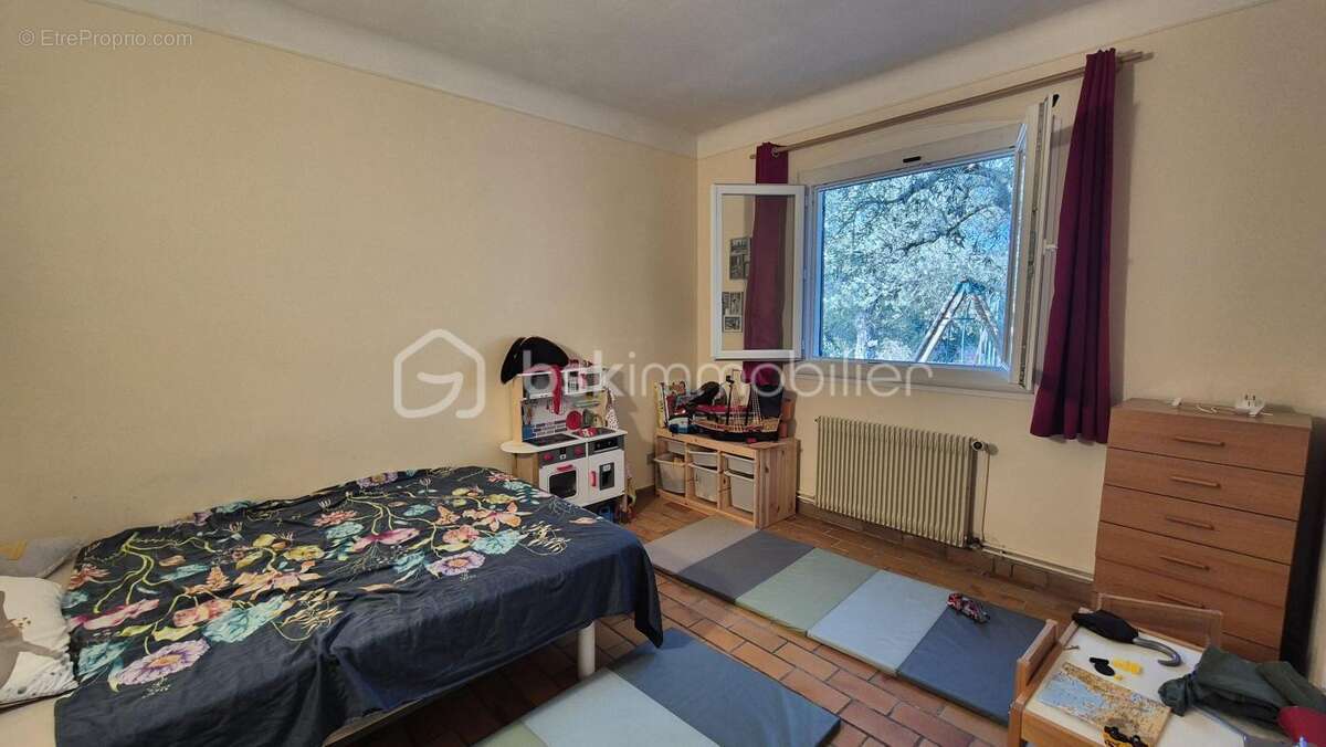 A vendre propriete mas de 170m² sur terrain de 12944m² cloture - le boulou - six chambres - climatisation reversible - garage -  - photo 9