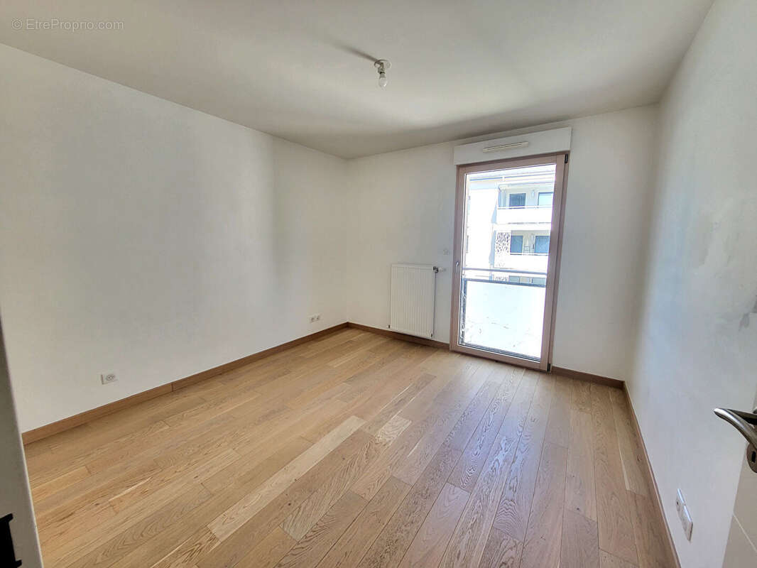 Appartement à NEUVILLE-SUR-SAONE