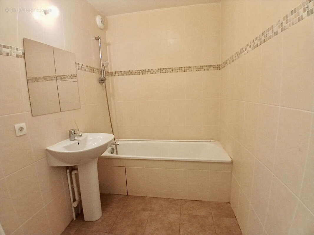 Appartement à BOUSSY-SAINT-ANTOINE