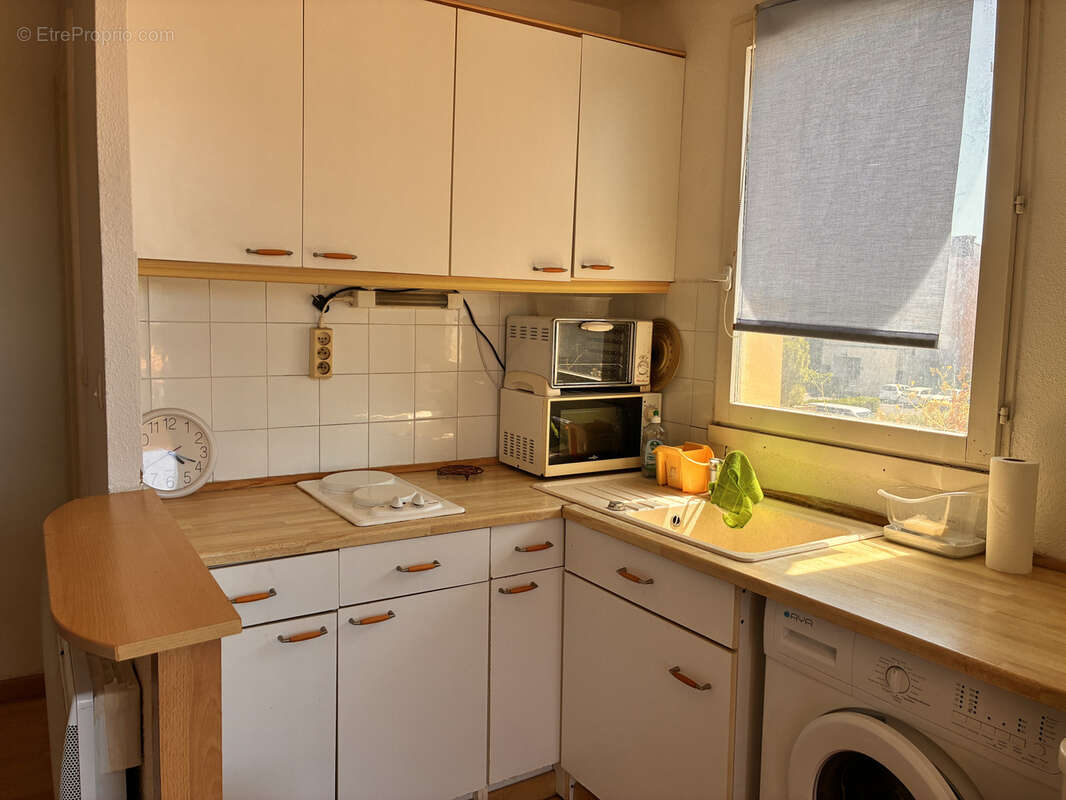 GRUISSAN RIVE DROITE, EN EXCLUSIVITE, Appartement de type studio cabine avec terrasse et place de parking priv - photo 4