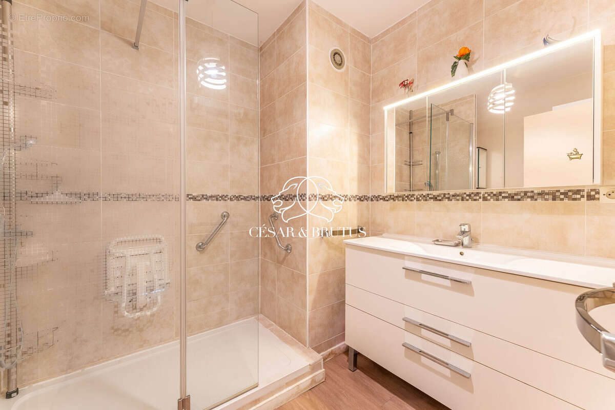 Appartement à LYON-5E