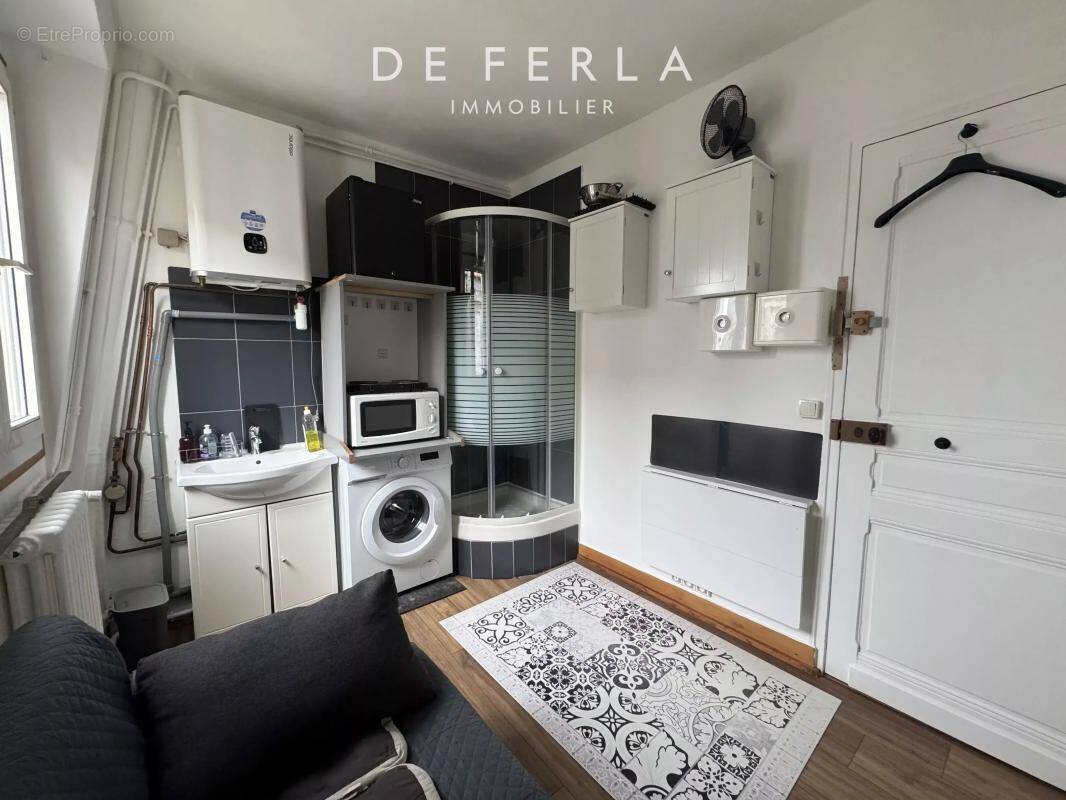 Appartement à PARIS-14E