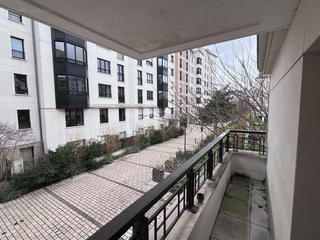 Appartement à SURESNES