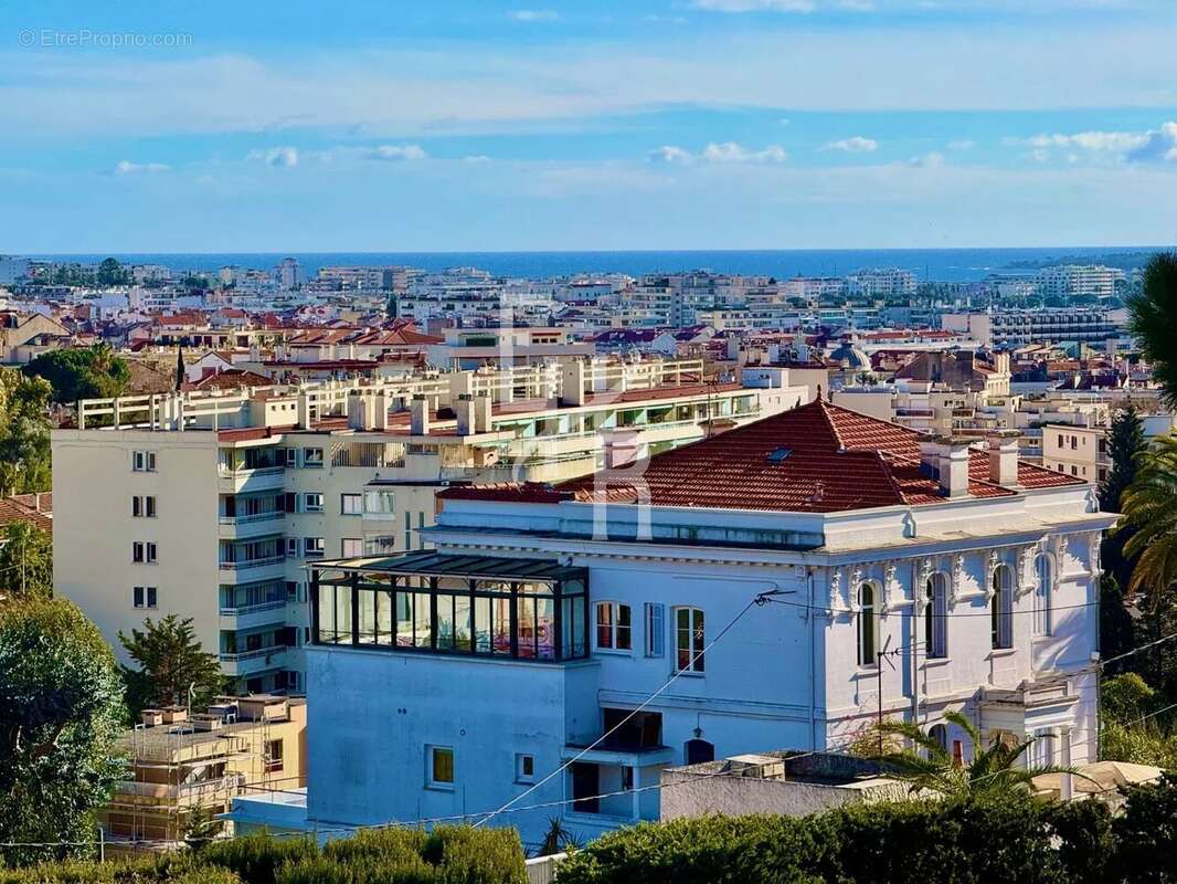 Appartement à CANNES