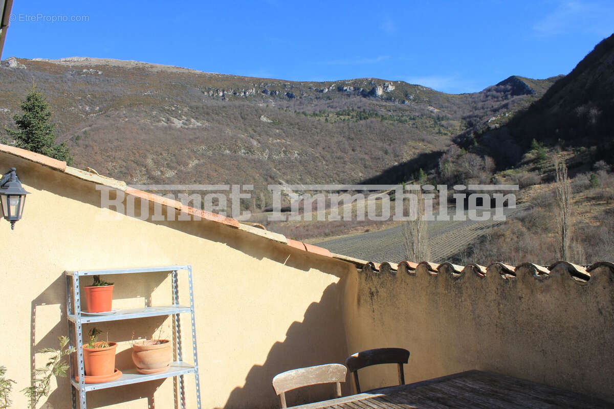 Maison à CHAUDEBONNE