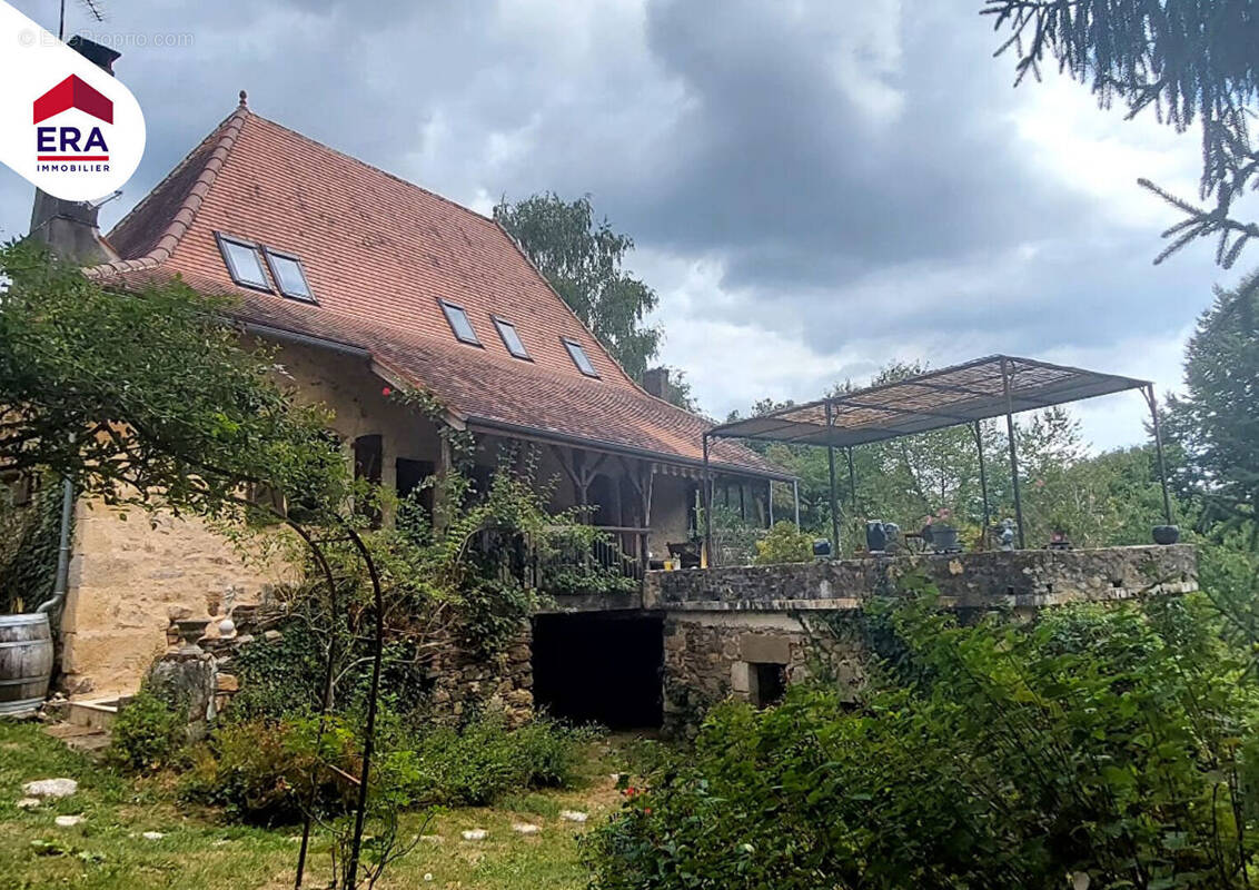 Maison à LACAPELLE-MARIVAL