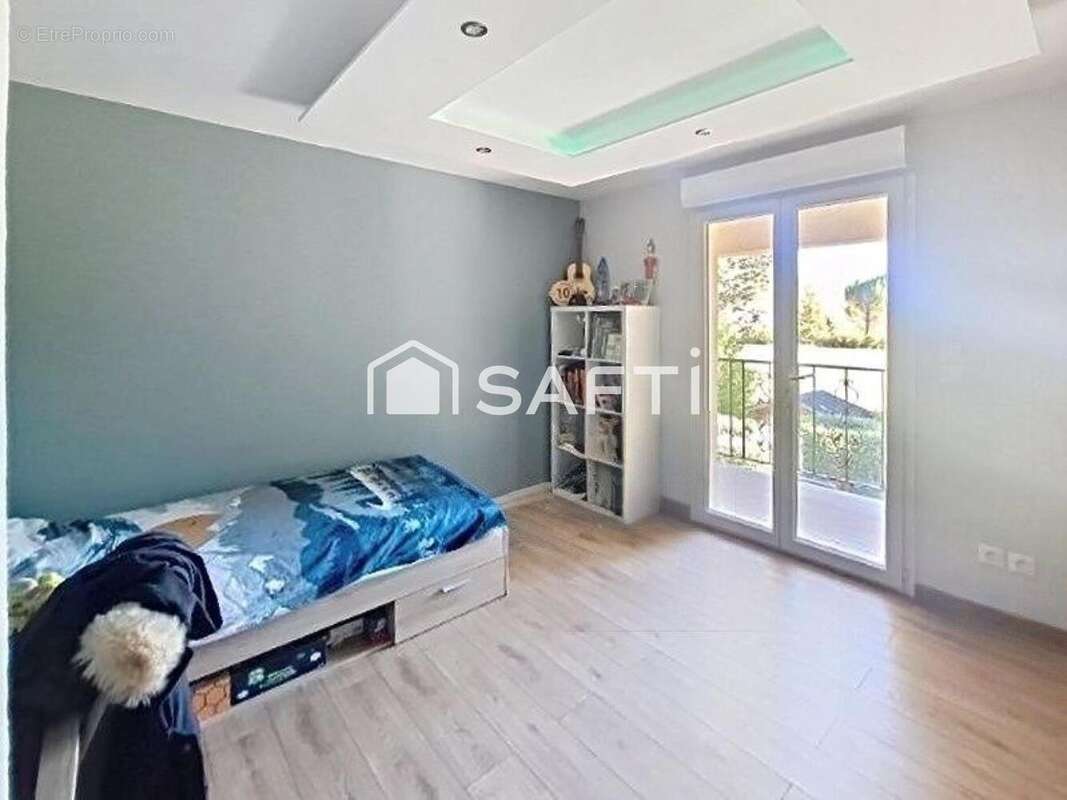 Photo 7 - Maison à SIGNES