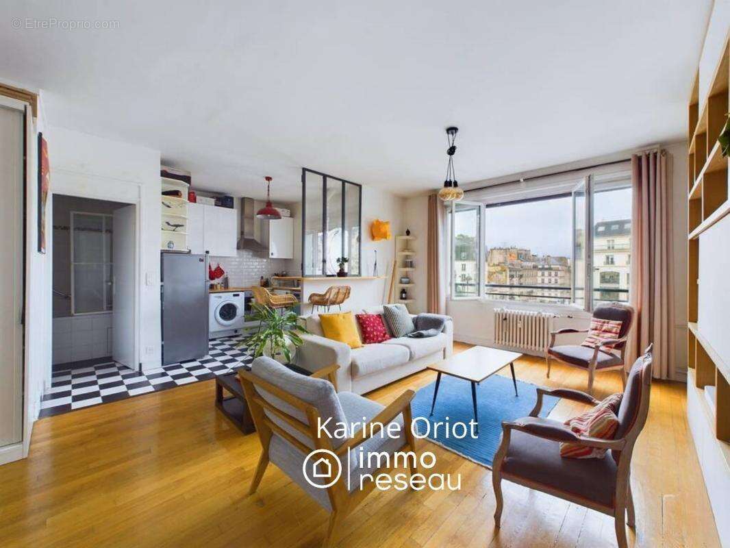 Appartement à PARIS-17E