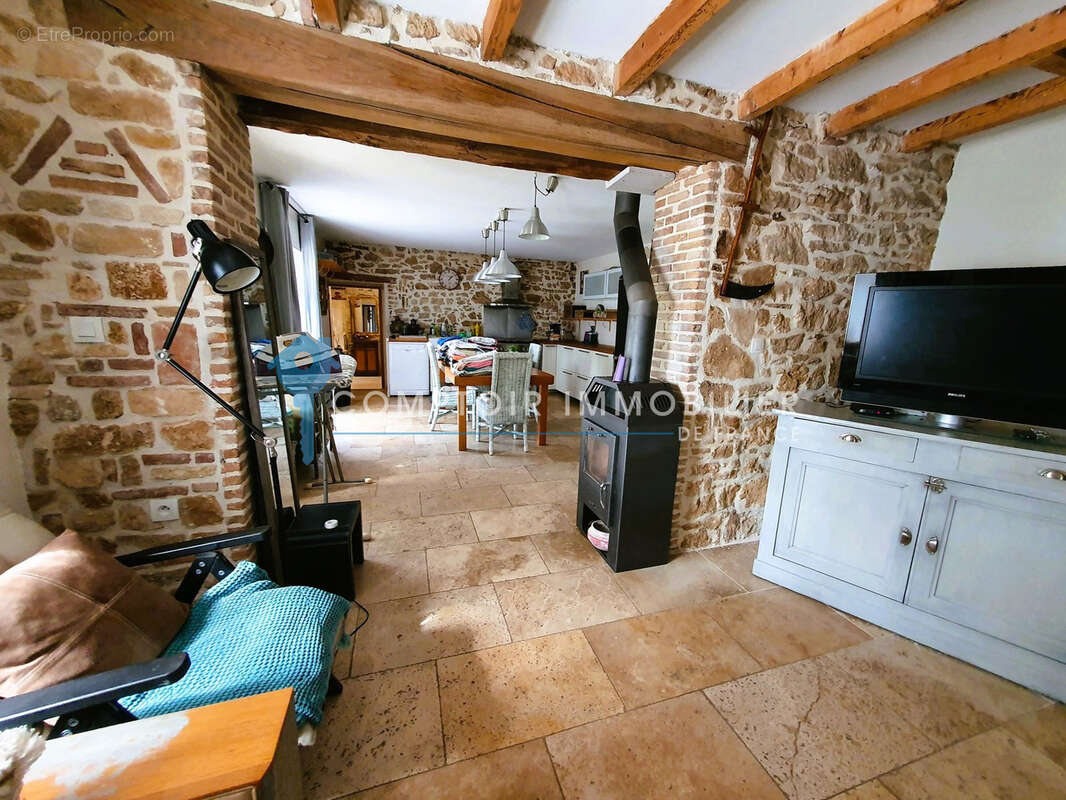 Maison à GOUDARGUES