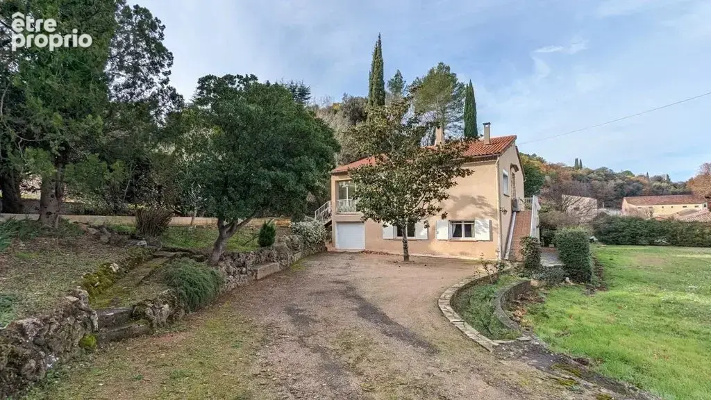 CARCES - Villa sur 3.691m² proche centre - photo 5
